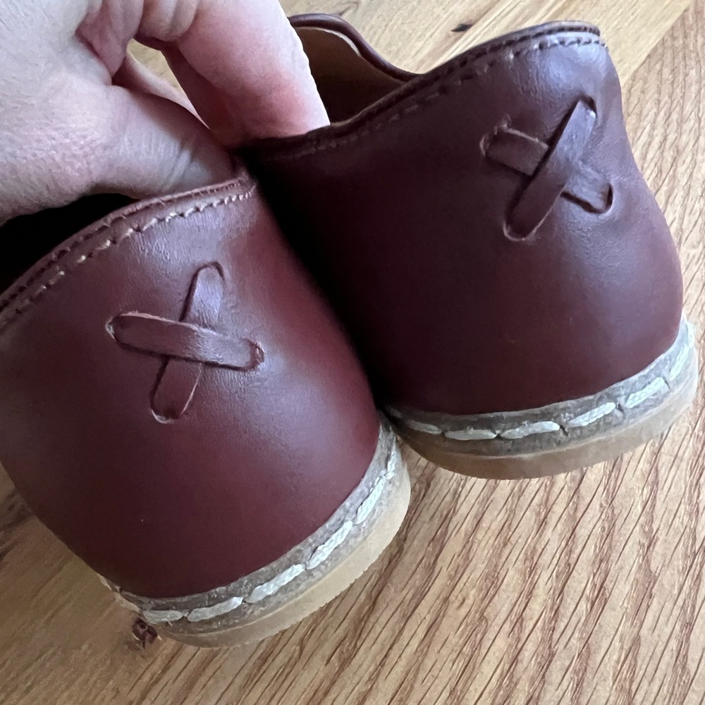CHARIX ISTANBUL SLIP-ON FLATS, BORDEAUX, SIZE 7. - Picture 8 of 14